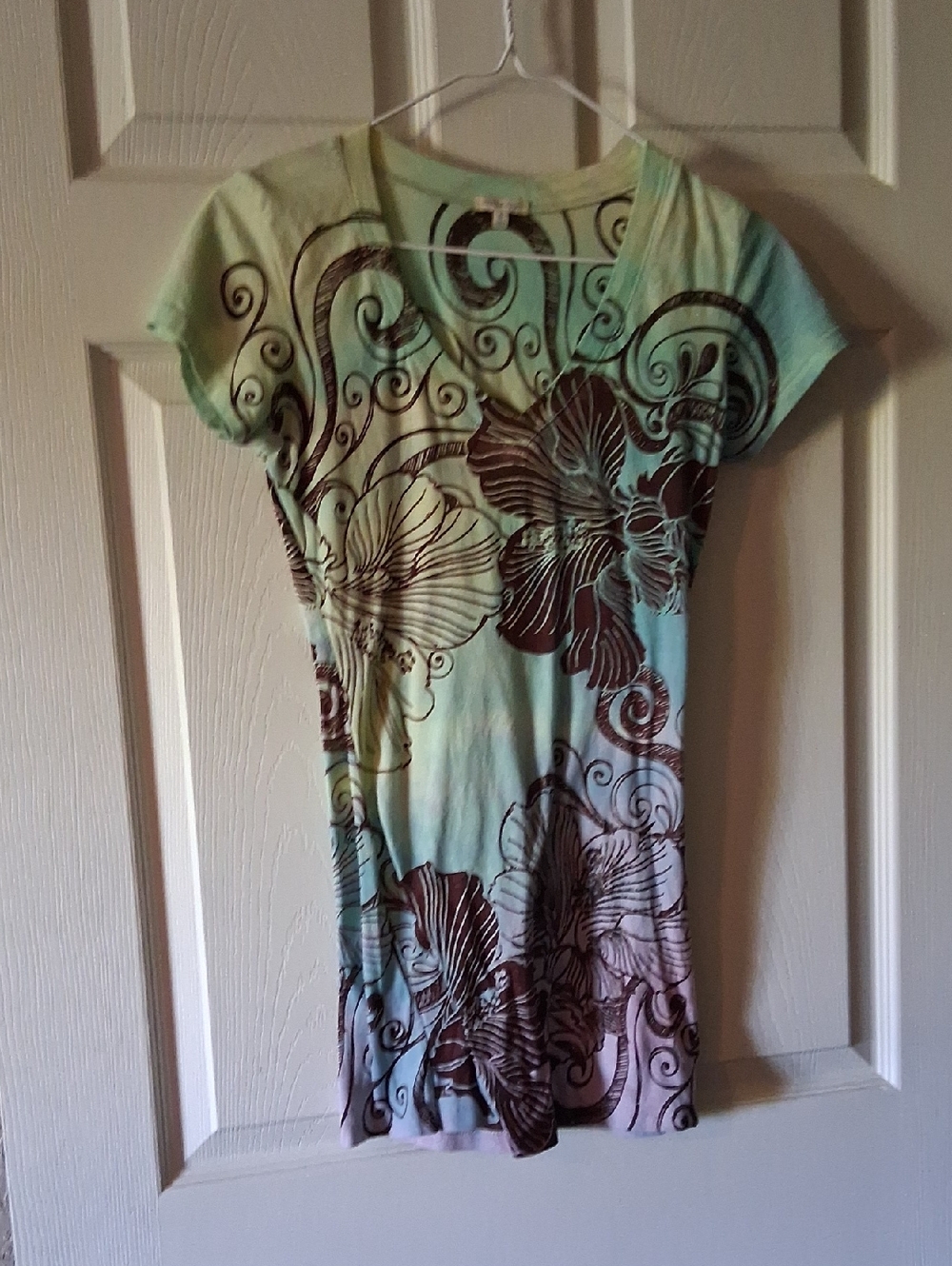 Maurices Mint Green Floral V-Neck Tee with Brown Print